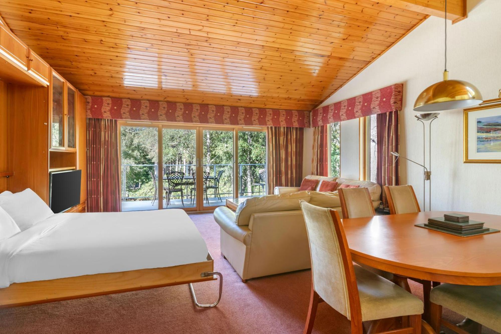 The Lodges At Craigendarroch Country Club Ballater Exteriör bild