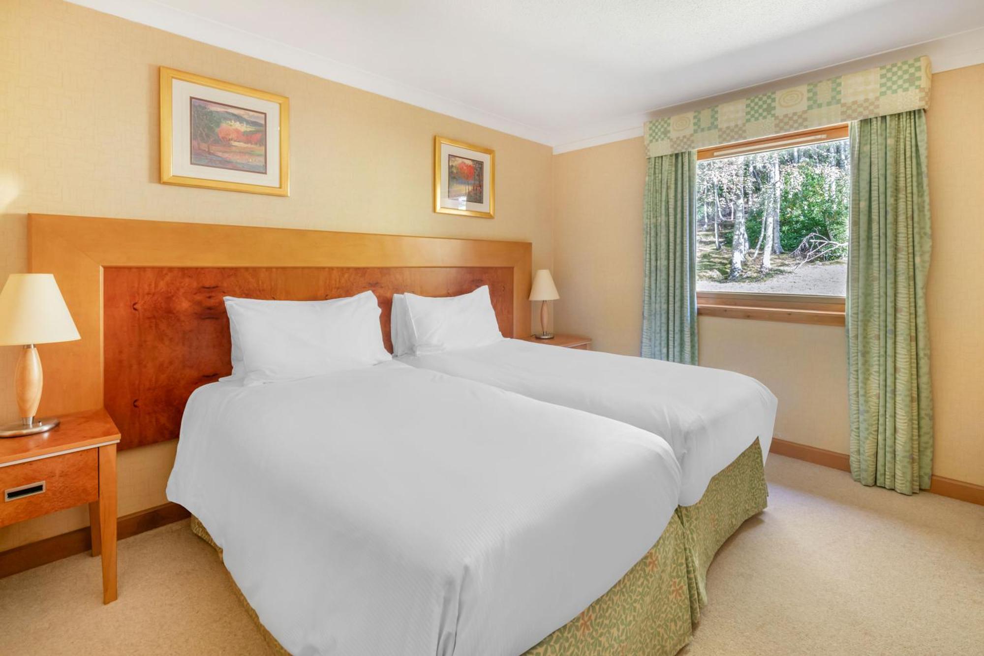 The Lodges At Craigendarroch Country Club Ballater Exteriör bild