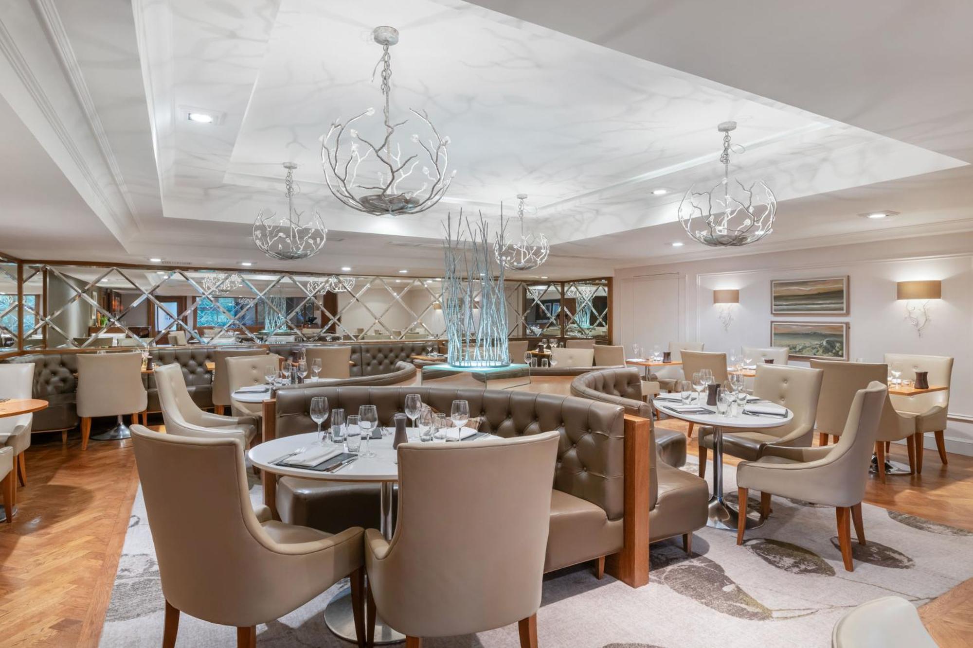 The Lodges At Craigendarroch Country Club Ballater Exteriör bild